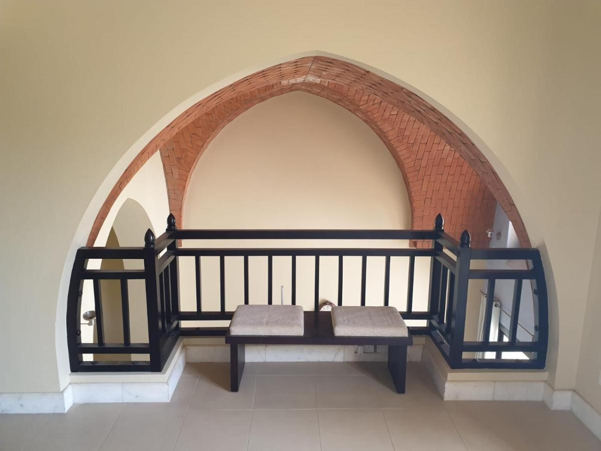 Peaceful Private Villa At Five Star Beach Resort Рас-эль-Хайма Экстерьер фото